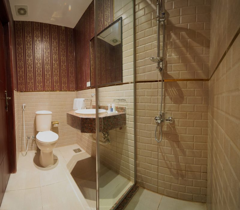 Suite Bathroom